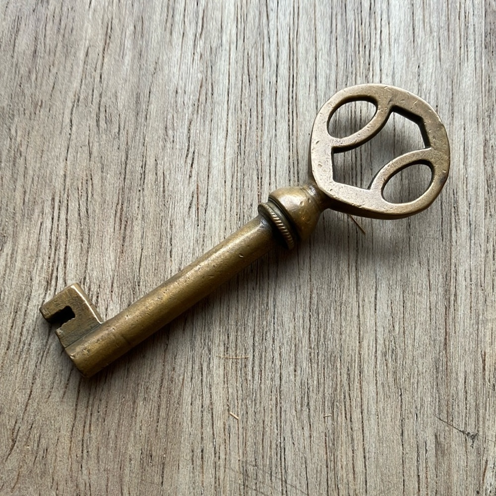 Antique Brass Skeleton Key